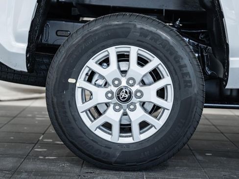 New 2026 Toyota Tacoma SR5 image 15