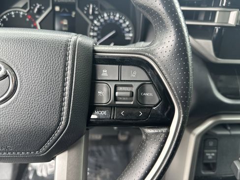 Used 2022 Toyota Tundra SR5 w/ SR5 Convenience Package image 20