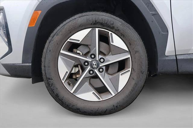 Certified 2025 Hyundai Tucson SEL AWD/4WD image 9