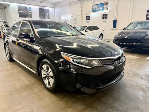 Used 2017 Kia Optima Premium FWD image 3