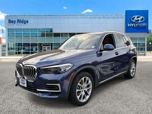 Used 2023 BMW X5 xDrive40i w/ Premium Package image 10