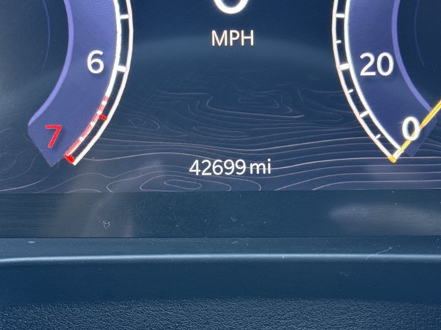 Used 2023 Jeep Grand Cherokee Altitude AWD/4WD image 22
