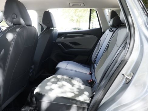 Certified 2025 Volkswagen Tiguan SE FWD image 27