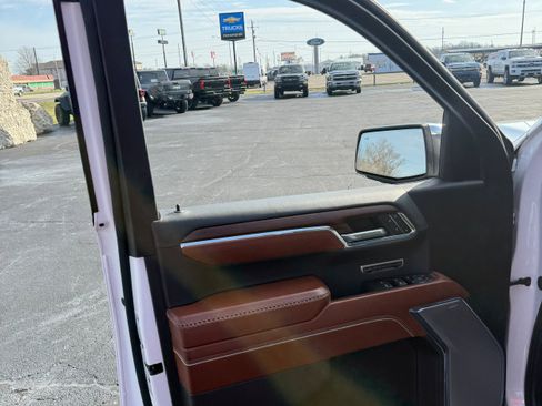 Used 2024 GMC Sierra 1500 Denali Ultimate image 15