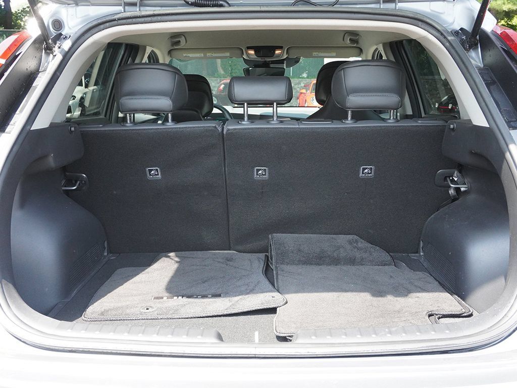 Used 2023 Kia Niro EX FWD image 19