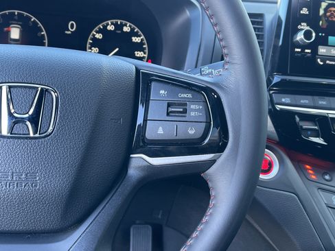 Certified 2025 Honda Odyssey Sport-L image 19