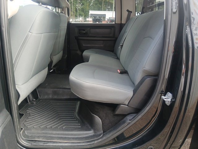 Used 2015 RAM 3500 Tradesman w/ Chrome Appearance Group AWD/4WD image 17