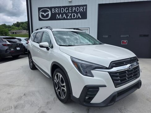 Used 2023 Subaru Ascent Limited AWD/4WD image 1