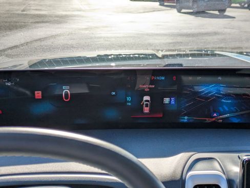 Used 2025 Ford Expedition Max Active image 19