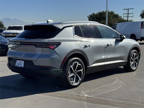 New 2026 Chevrolet Equinox EV LT image 5