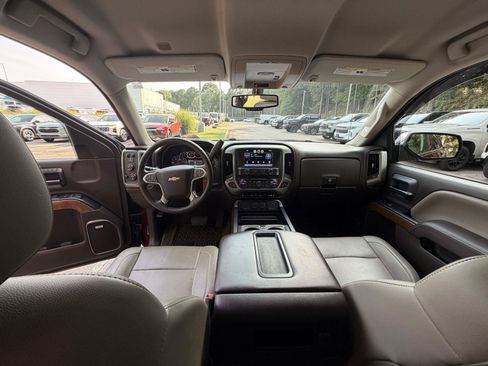 Used 2015 Chevrolet Silverado 1500 LTZ w/ LTZ Plus Package AWD/4WD image 31