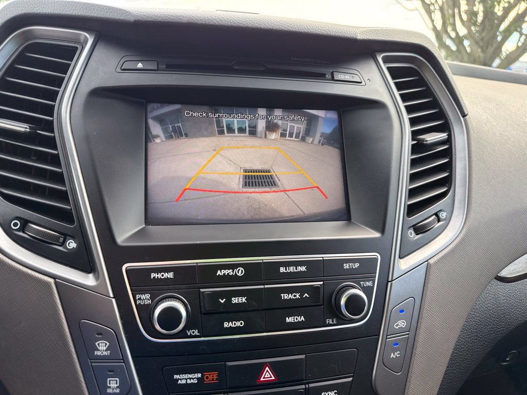 Used 2017 Hyundai Santa Fe Sport FWD image 17