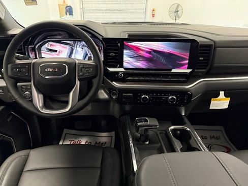 New 2026 GMC Sierra 1500 SLT w/ SLT Premium Plus Package image 17