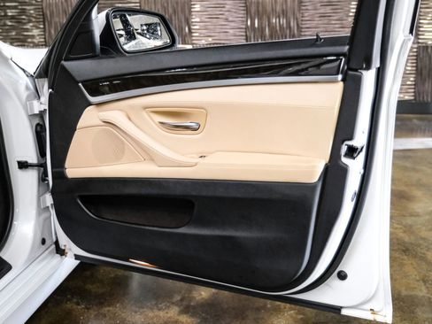 Used 2016 BMW 528i xDrive Sedan image 41