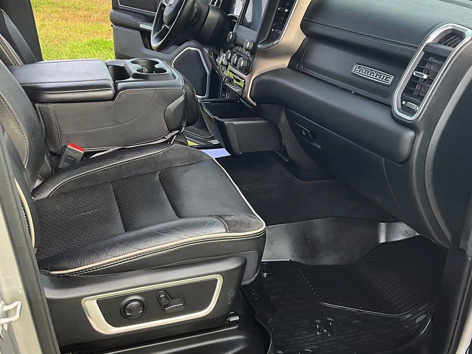 Used 2022 RAM 1500 Laramie AWD/4WD image 48