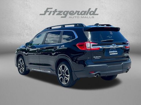 Used 2023 Subaru Ascent Limited w/ Technology Package AWD/4WD image 9
