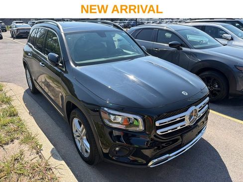 Used 2023 Mercedes-Benz GLB 250 4MATIC w/ Premium Package image 1