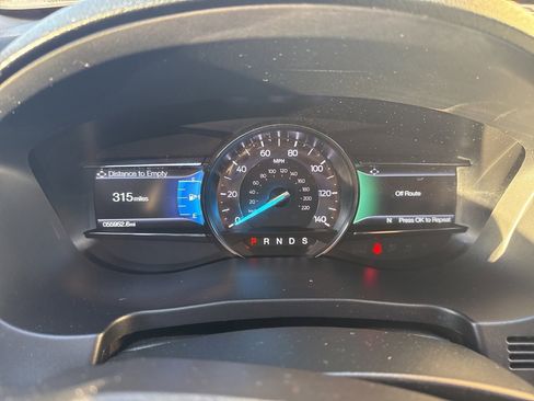 Used 2019 Ford Explorer Sport image 7