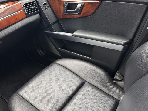 Used 2012 Mercedes-Benz GLK 350 4MATIC image 16