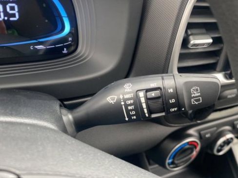 New 2026 Hyundai Venue SE image 20