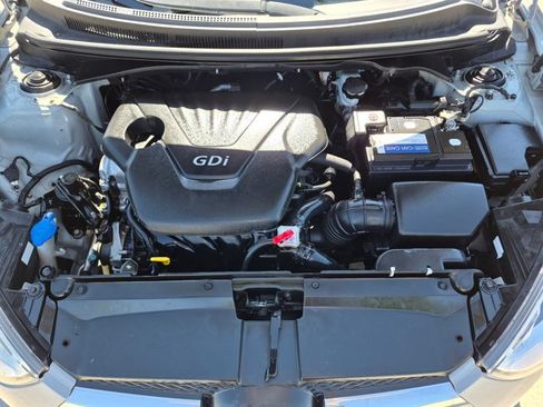 Used 2013 Hyundai Veloster RE:MIX Edition FWD image 21