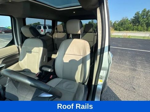 Used 2016 Ford Transit Connect Titanium FWD image 9