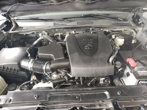 Used 2022 Toyota Tacoma 4x4 Double Cab image 17