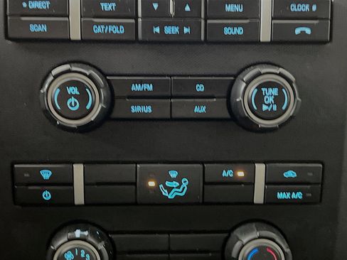 Used 2011 Ford F150 XLT image 25