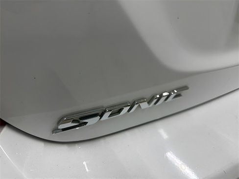 Used 2020 Chevrolet Sonic Premier image 8