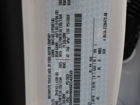 New 2025 Ford F550 4x4 Crew Cab Super Duty w/ XL Chrome Package image 38