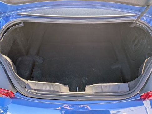 Used 2023 Chevrolet Camaro LT RWD image 7