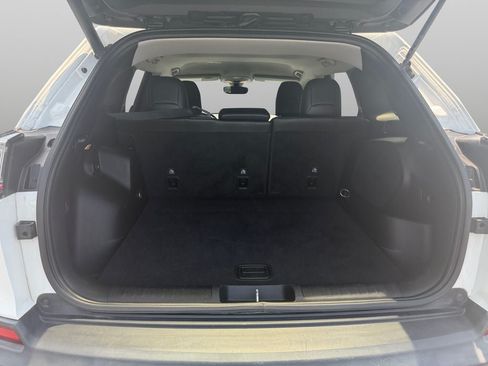 Used 2019 Jeep Cherokee Limited FWD image 22