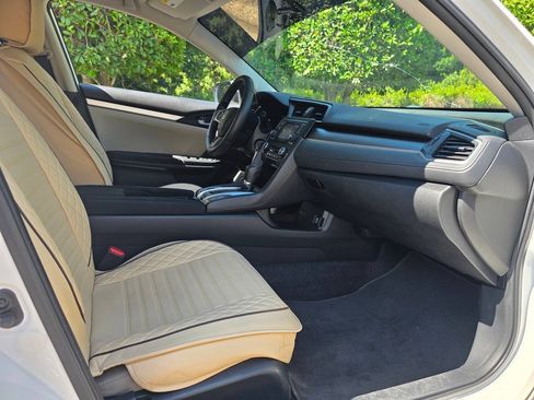 Used 2018 Honda Civic LX image 29