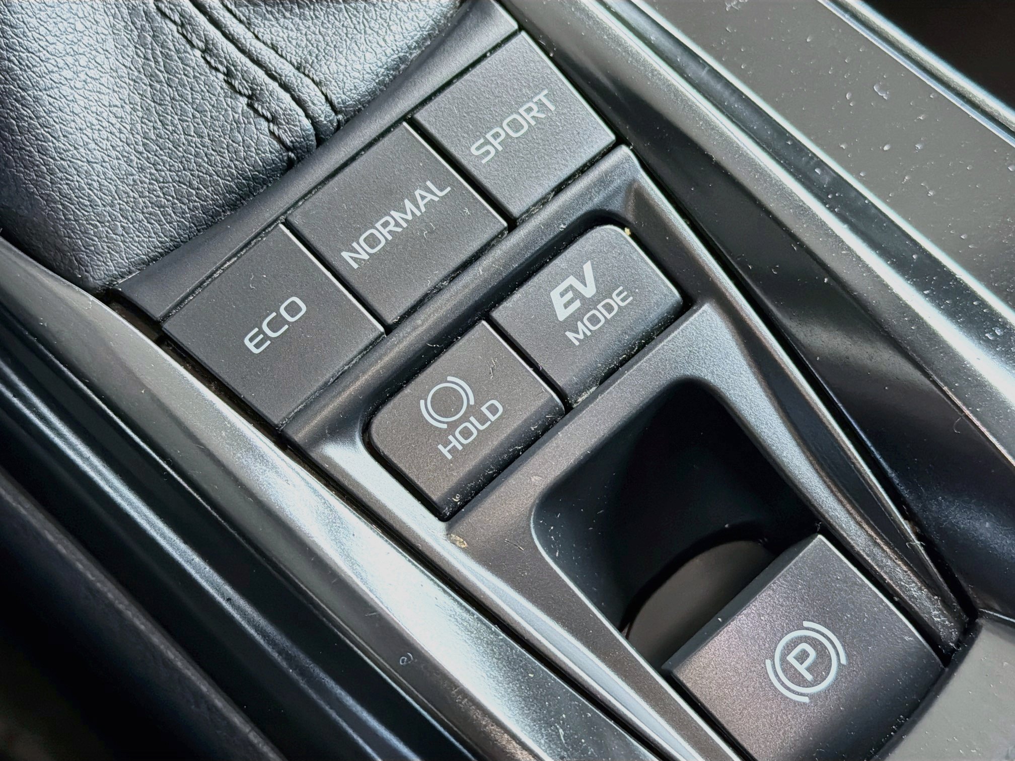 Used 2026 Toyota Camry LE FWD image 25