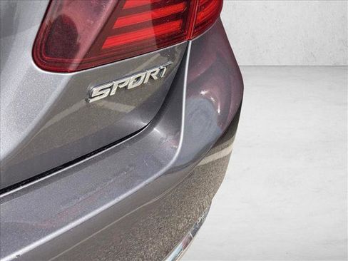 Used 2016 Honda Accord Sport image 11