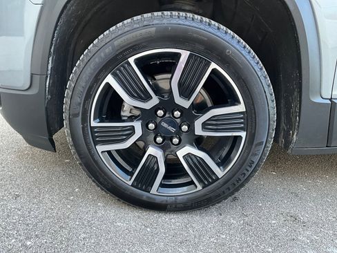 Used 2021 GMC Acadia SLT w/ Elevation Edition image 34