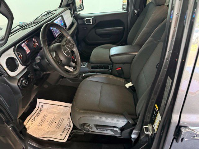 Certified 2024 Jeep Gladiator Sport AWD/4WD image 18