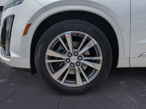 Used 2024 Cadillac XT6 Premium Luxury AWD/4WD image 26