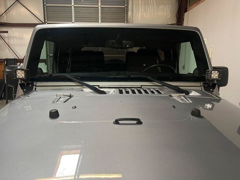 Used 2014 Jeep Wrangler Sport w/ Quick Order Package 23S AWD/4WD image 12