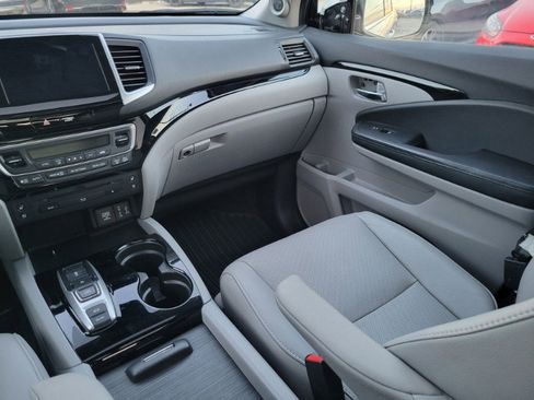 Used 2018 Honda Pilot Elite image 30