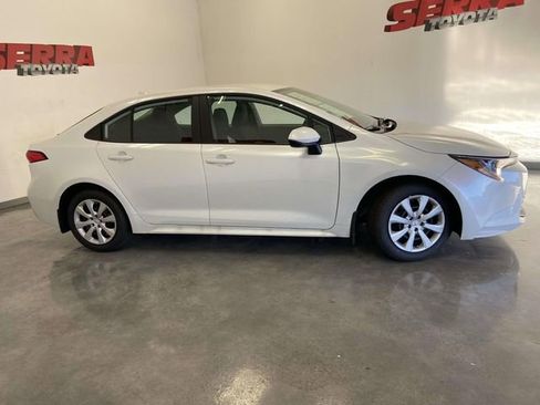 Used 2026 Toyota Corolla LE image 2