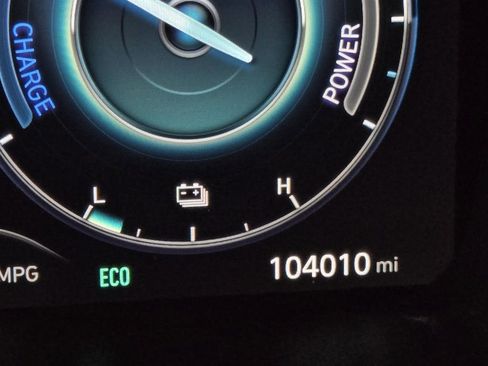 Used 2022 Hyundai Santa Fe Blue image 31