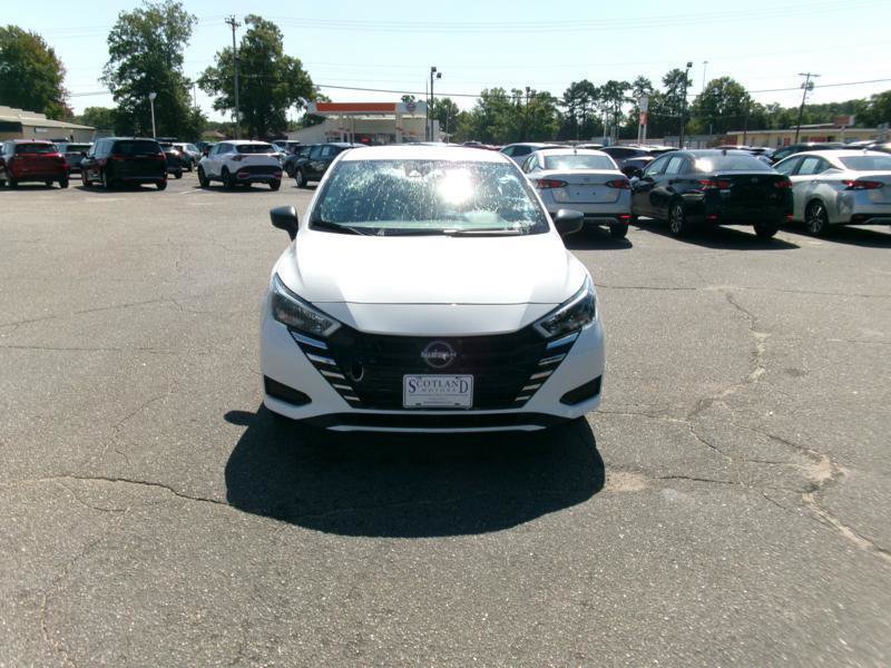 Used 2025 Nissan Versa S FWD image 13