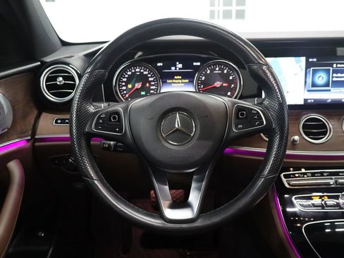 Used 2017 Mercedes-Benz E 300 4MATIC image 32