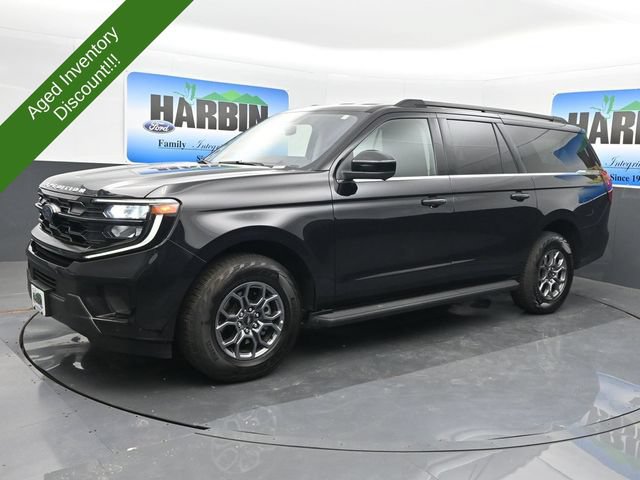 Used 2025 Ford Expedition Max Active AWD/4WD image 1