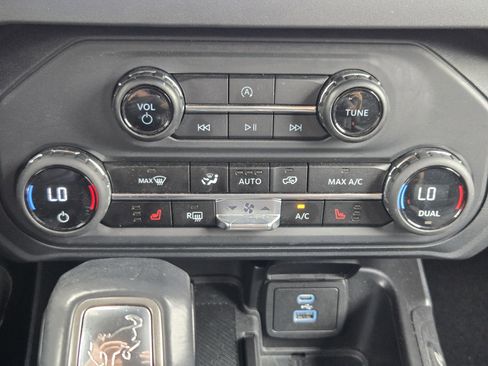 Used 2025 Ford Bronco Big Bend AWD/4WD image 14