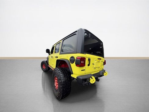 Used 2023 Jeep Wrangler Unlimited Rubicon w/ Safety Group AWD/4WD image 6