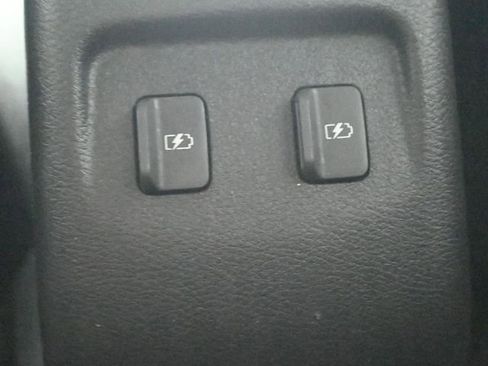 Used 2023 Nissan Kicks SR w/ Exterior Package FWD image 16