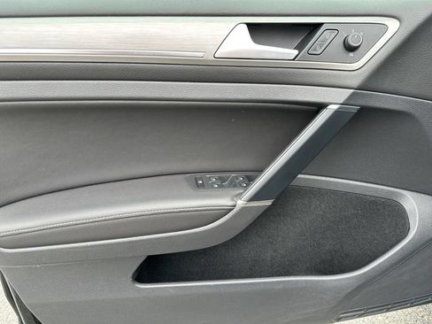 Used 2015 Volkswagen Golf S w/ Lighting Package FWD image 14