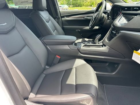 New 2026 Cadillac XT5 Luxury FWD image 13